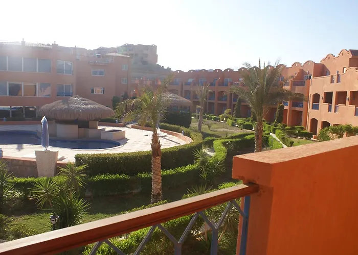 Savanna Empire Spa & Resort