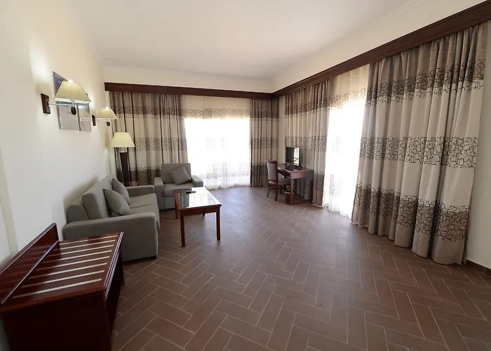 Szálloda Savanna Empire Spa & Resort 4*