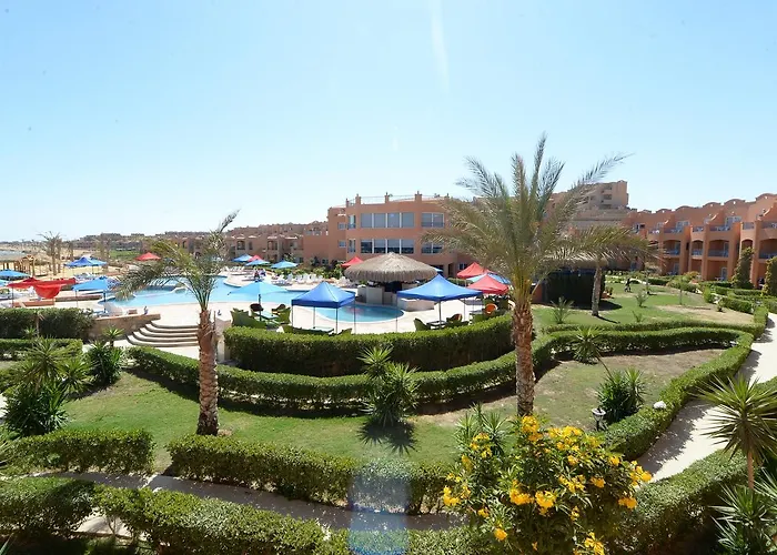 Savanna Empire Spa & Resort 4*