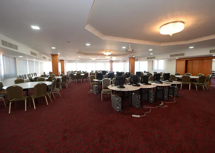 Szálloda Savanna Empire Spa & Resort Ataqah