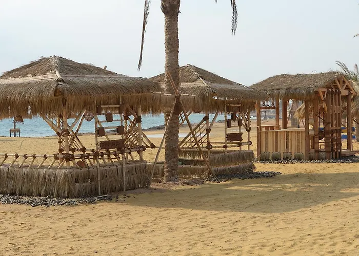 Savanna Empire Spa & Resort Szálloda 4*