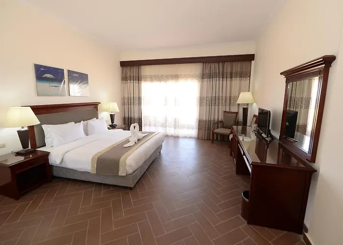 Savanna Empire Spa & Resort