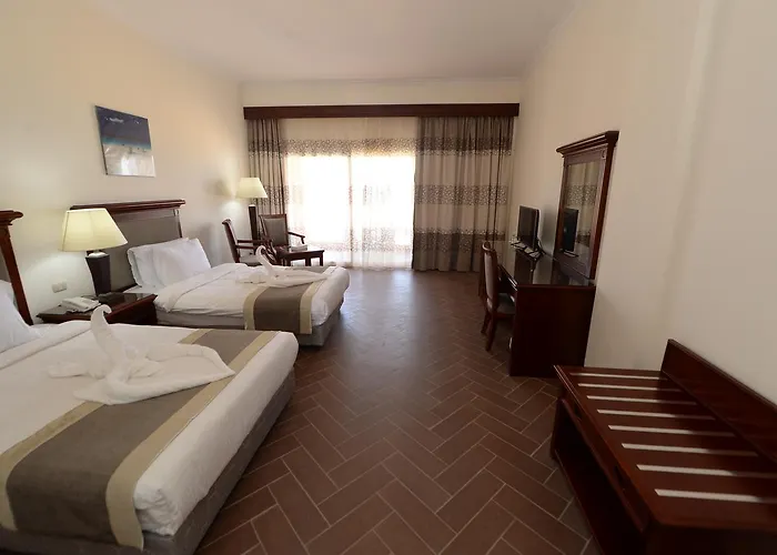 Savanna Empire Spa & Resort 4* Ataqah