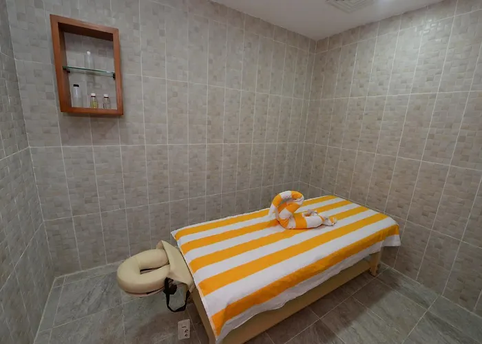 Savanna Empire Spa & Resort 4* Ataqah